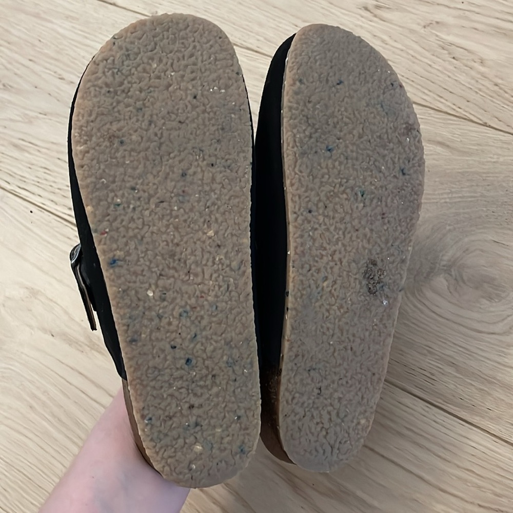 Will’s Vegan Store Mules - Picture 4 of 4